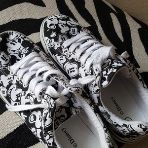Womens Disney Mickey Mouse shoes